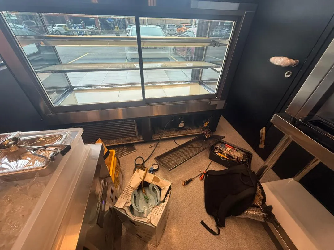 Experienced restaurant refrigerator repair project