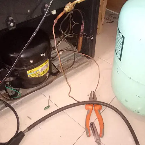 Professional commercial chiller maintenance and repair project